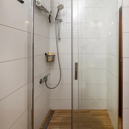 Apartament Z Hejnalem W Sercu Piotrkowskiej Apartment *